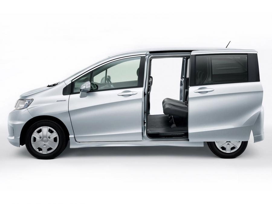  Honda Freed Spike Hybrid 2011 года  (фото 8 из 8)